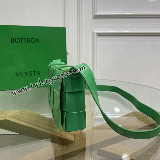 Bottega veneta高端女包 KF0017木薯 寶緹嘉新款放大編織斜挎包 BV經典款單肩斜挎編織女包  gxz1303